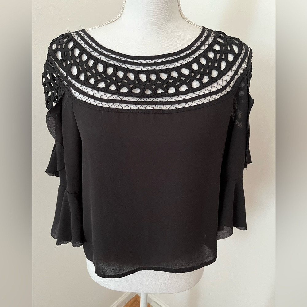 Divided Blouse